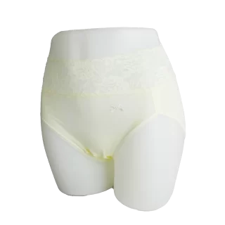 ショーツすっぽりタイプ　オフホワイト